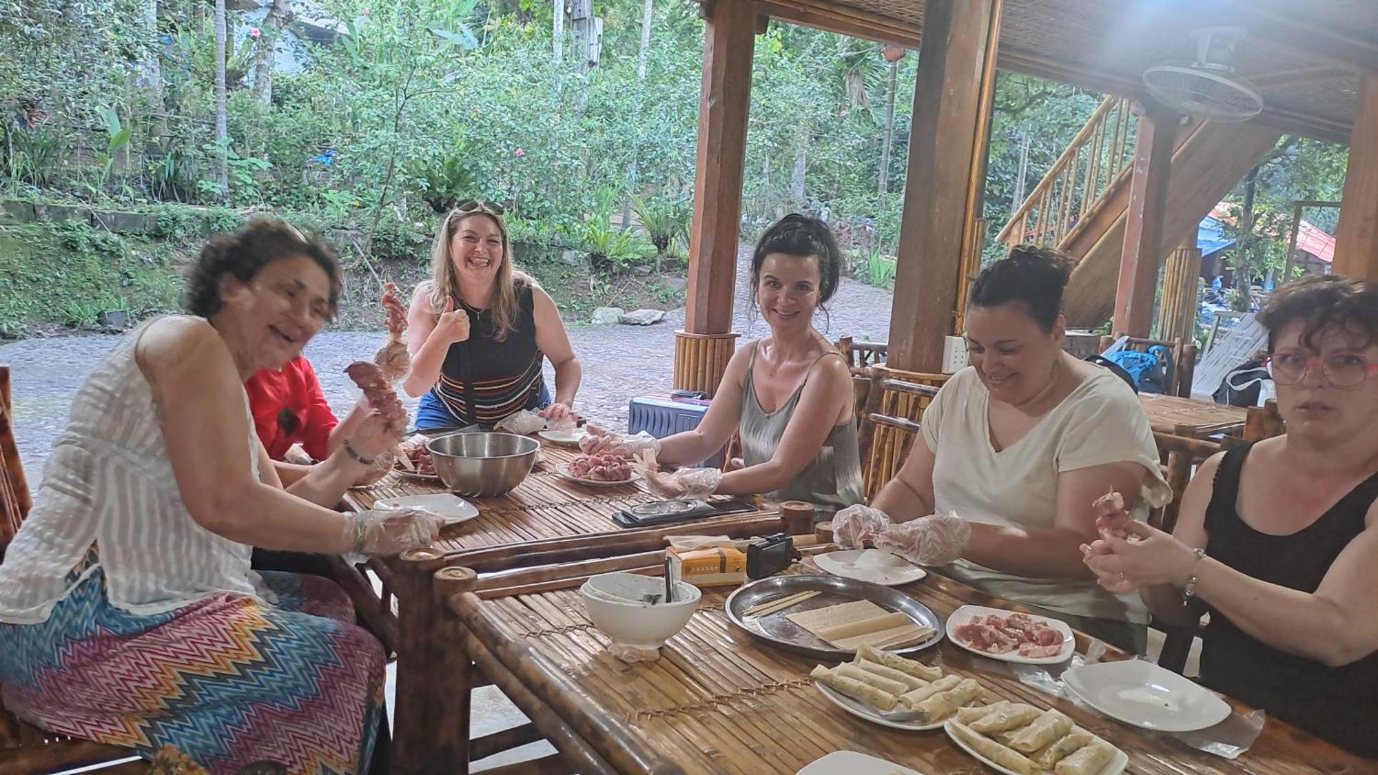 Muong Bi Homestay Hoa Binh Екстер'єр фото